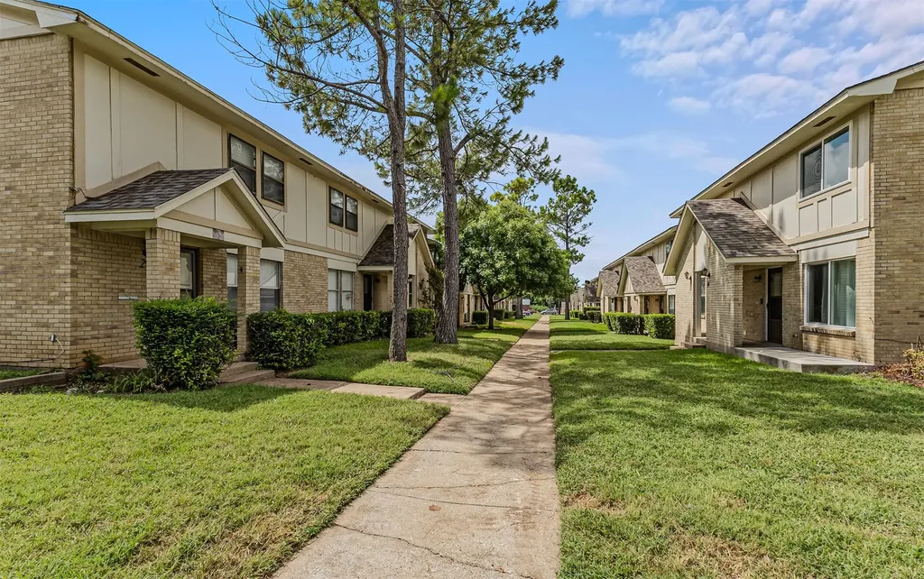 1905 W Morton Street Denison TX 75020