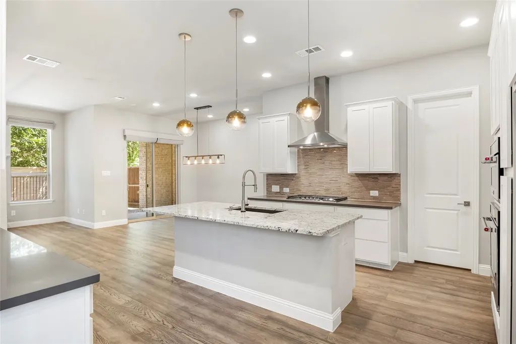 8145 Snapdragon Way Dallas TX 75252