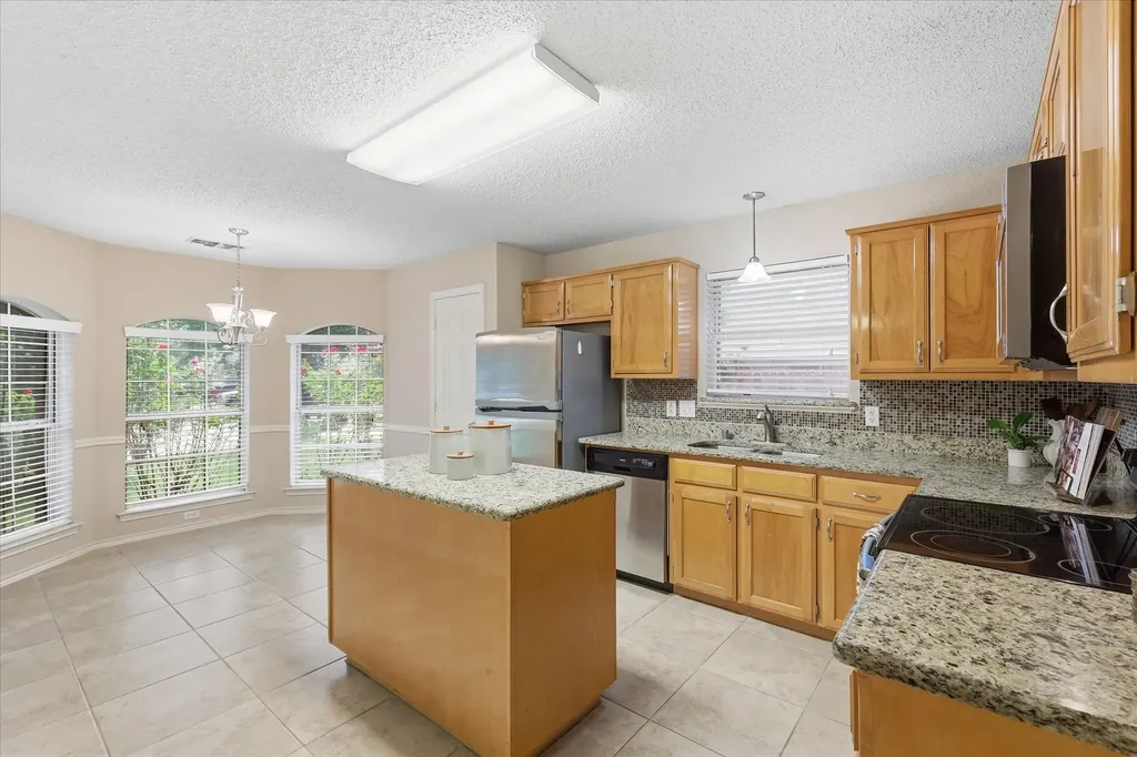 2125 Millwood Drive Corinth TX 76210