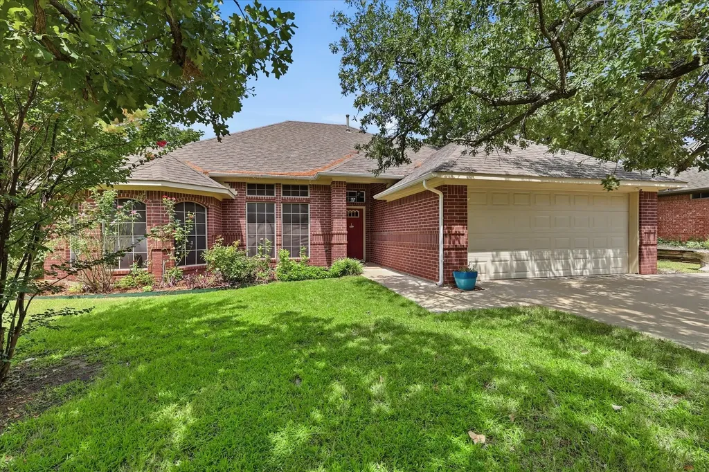 2125 Millwood Drive Corinth TX 76210