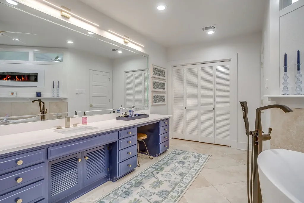 306 Prairie Avenue Cleburne TX 76033