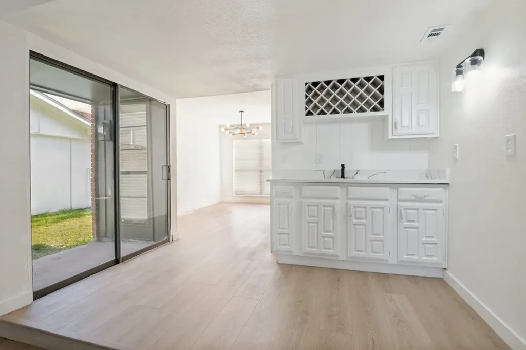 1910 Rambling Ridge Lane Carrollton TX 75007