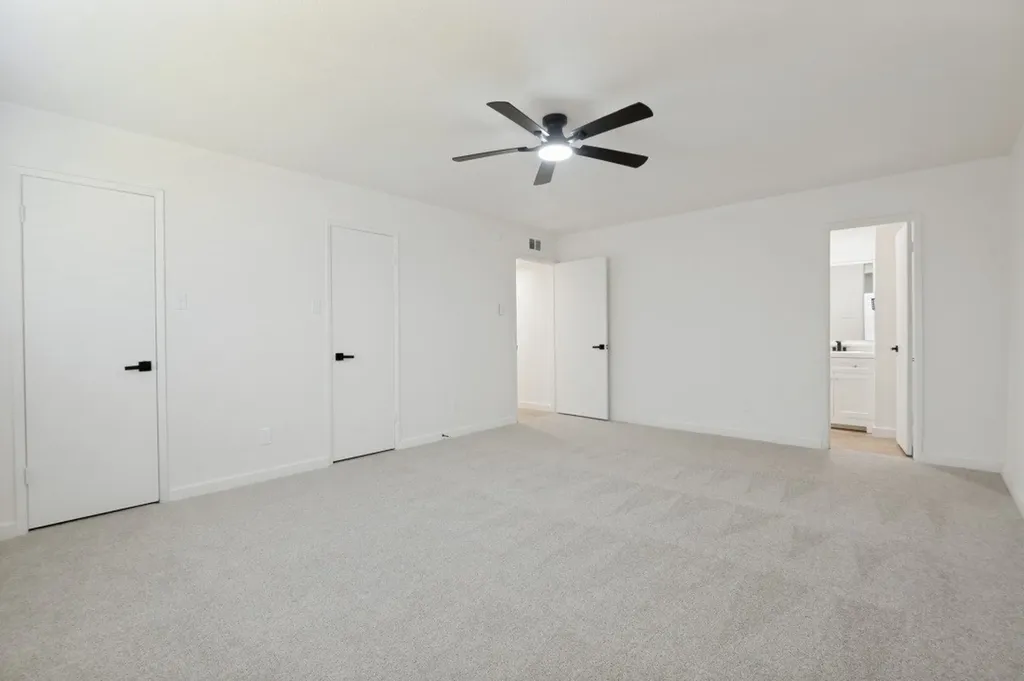 1910 Rambling Ridge Lane Carrollton TX 75007