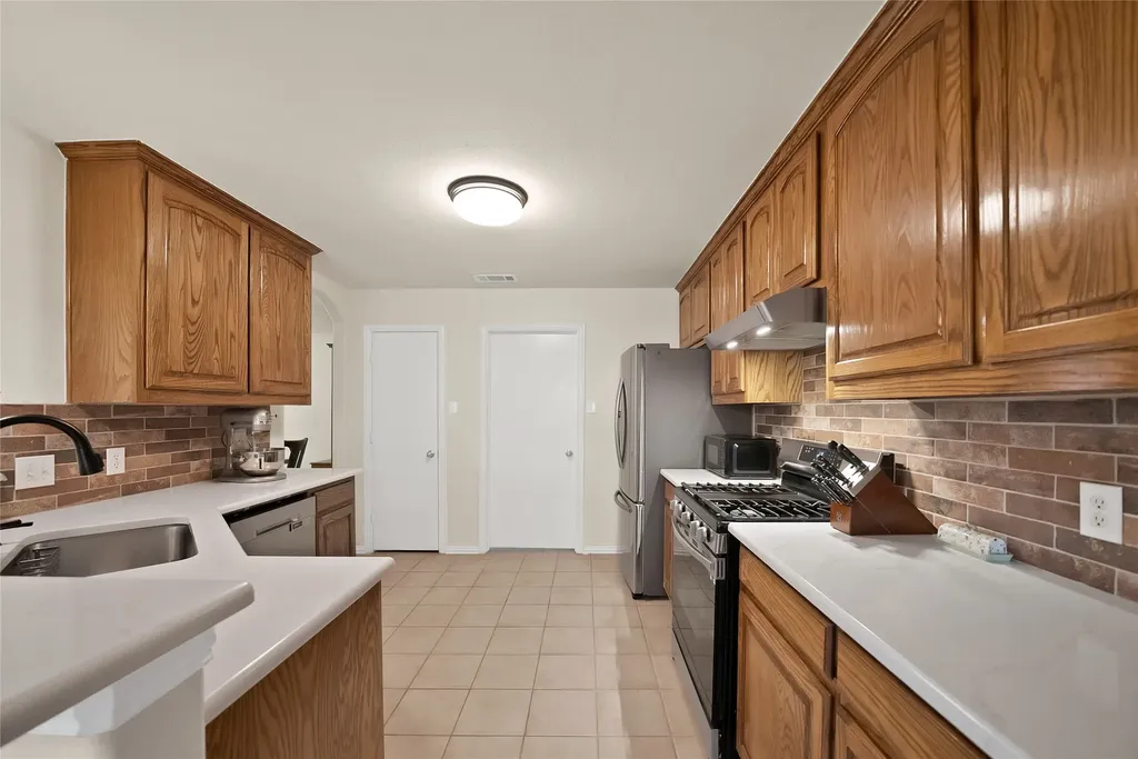 2210 Evergreen Cove Corinth TX 76208