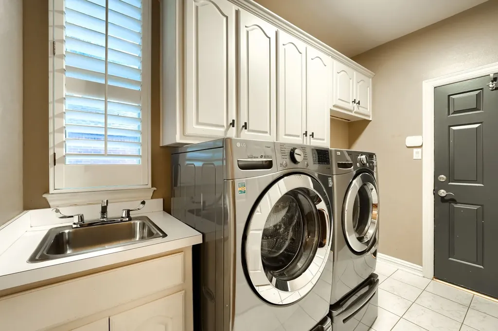 3406 Oakleaf Lane Richardson TX 75082