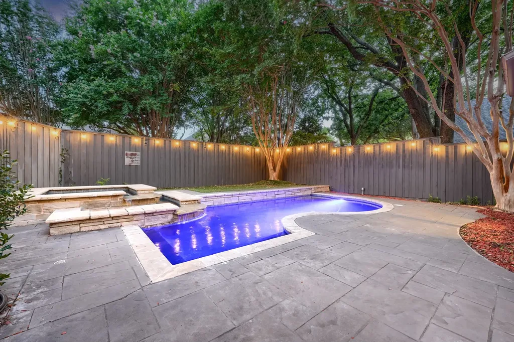 3406 Oakleaf Lane Richardson TX 75082