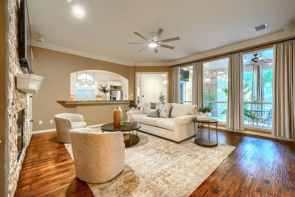 3406 Oakleaf Lane Richardson TX 75082