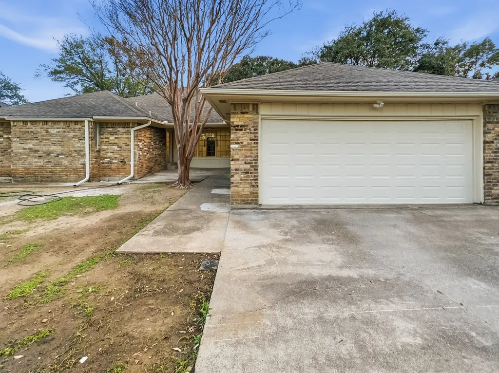 2409 Castle Street Irving TX 75038
