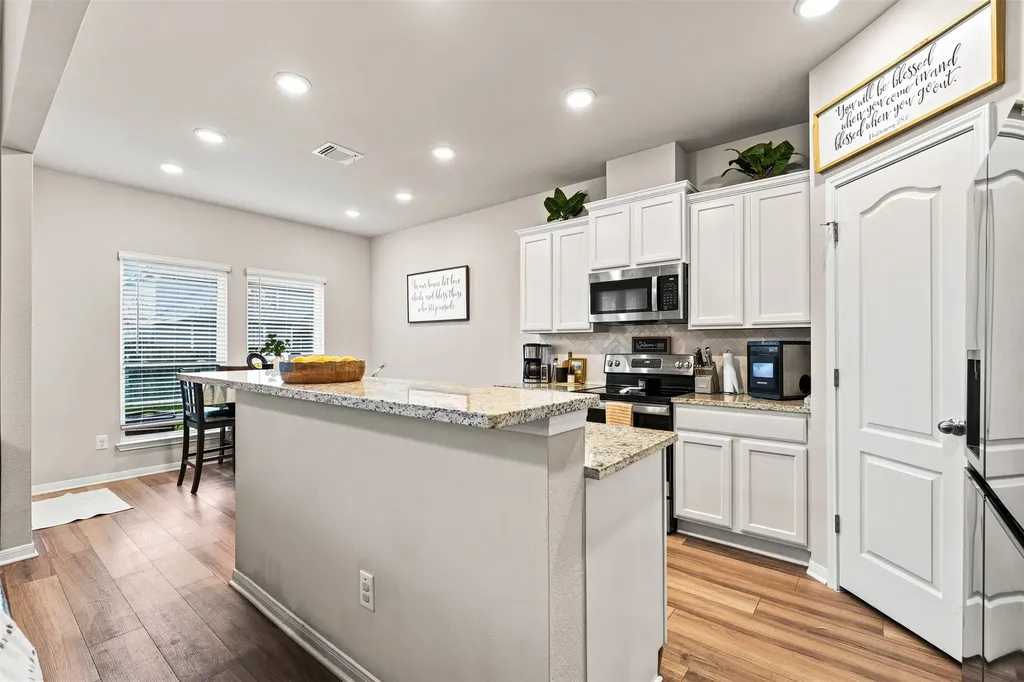 11117 Solar Street Lorena TX 76655