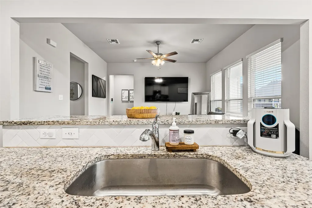 11117 Solar Street Lorena TX 76655