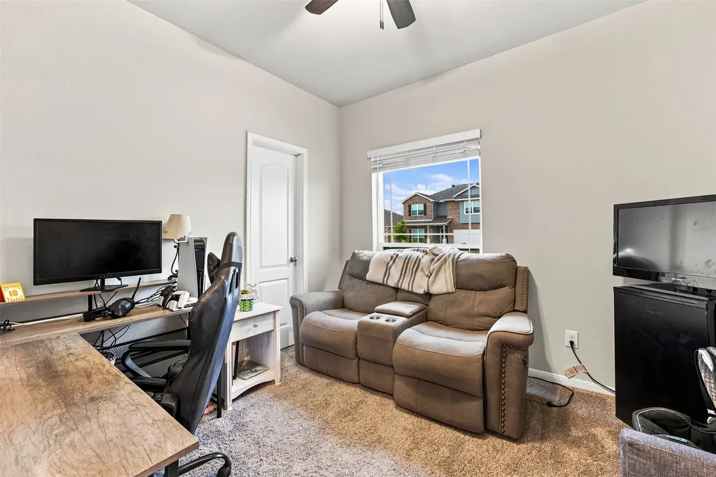 11117 Solar Street Lorena TX 76655