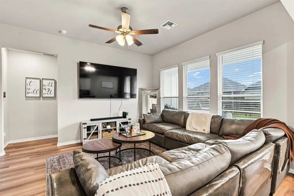 11117 Solar Street Lorena TX 76655