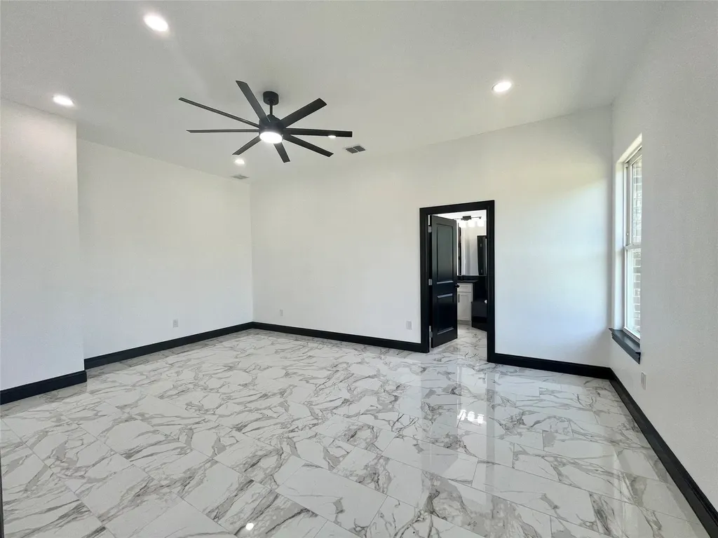 127 Valley Meadows Drive Springtown TX 76082