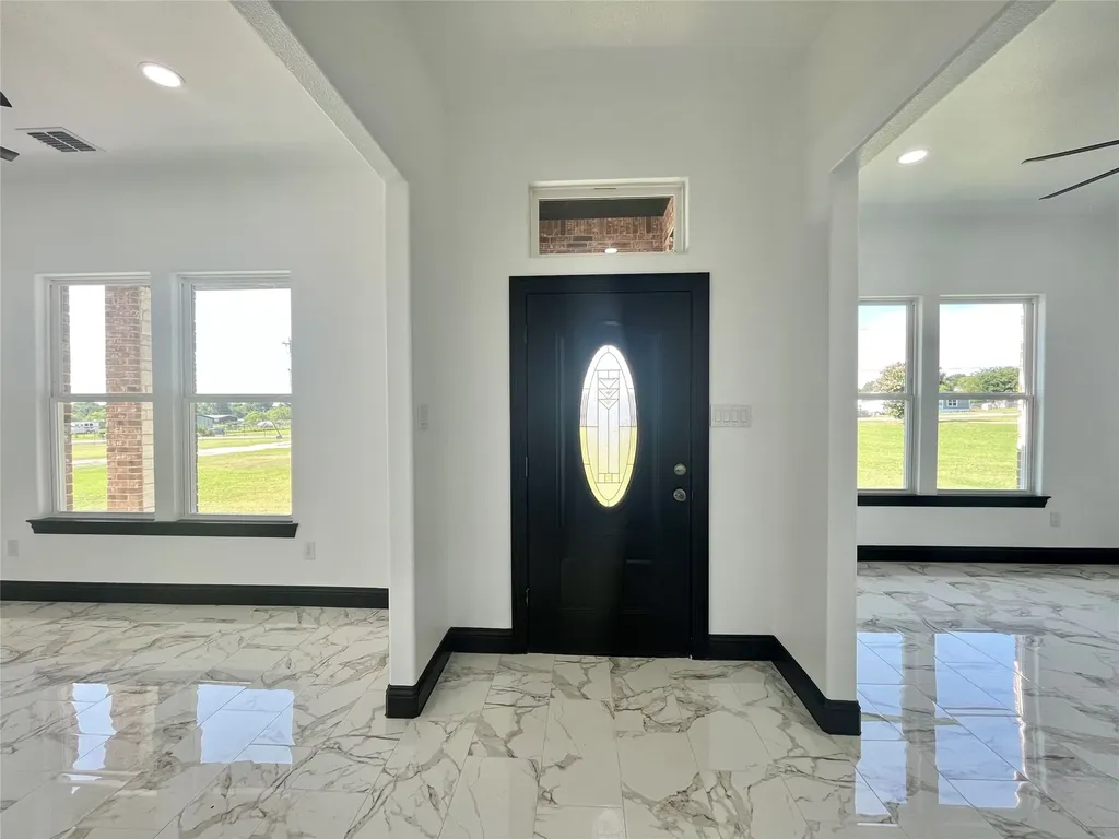 127 Valley Meadows Drive Springtown TX 76082
