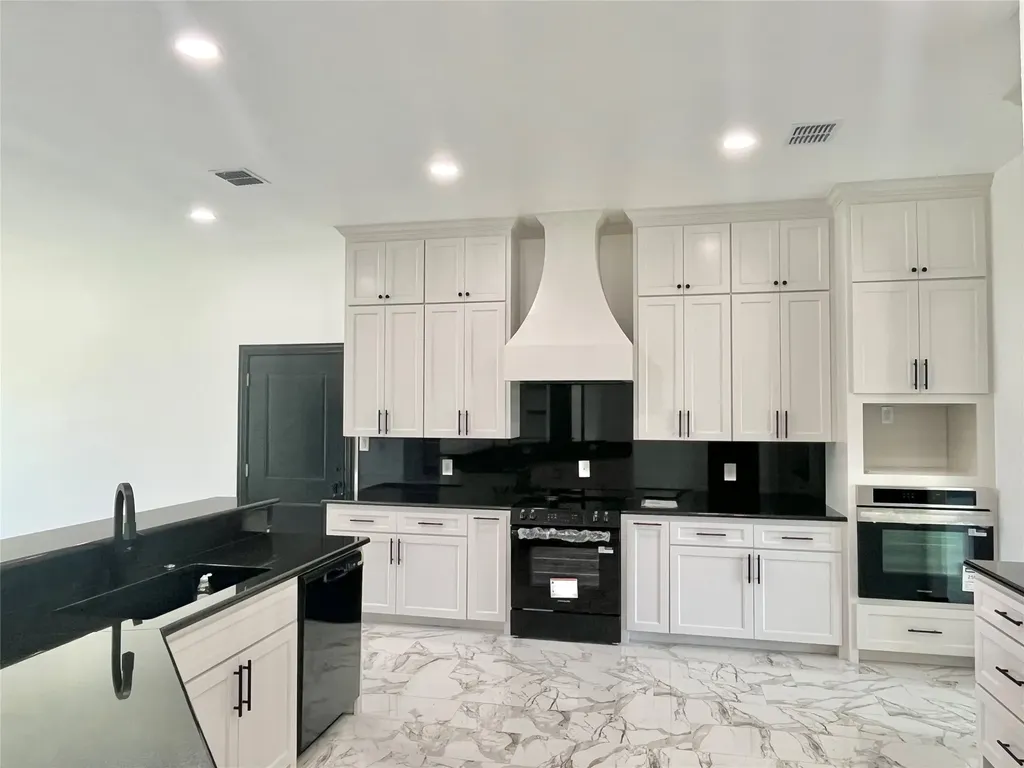 127 Valley Meadows Drive Springtown TX 76082