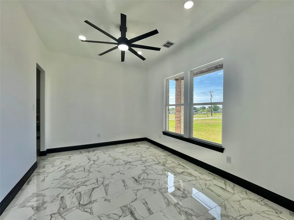 127 Valley Meadows Drive Springtown TX 76082