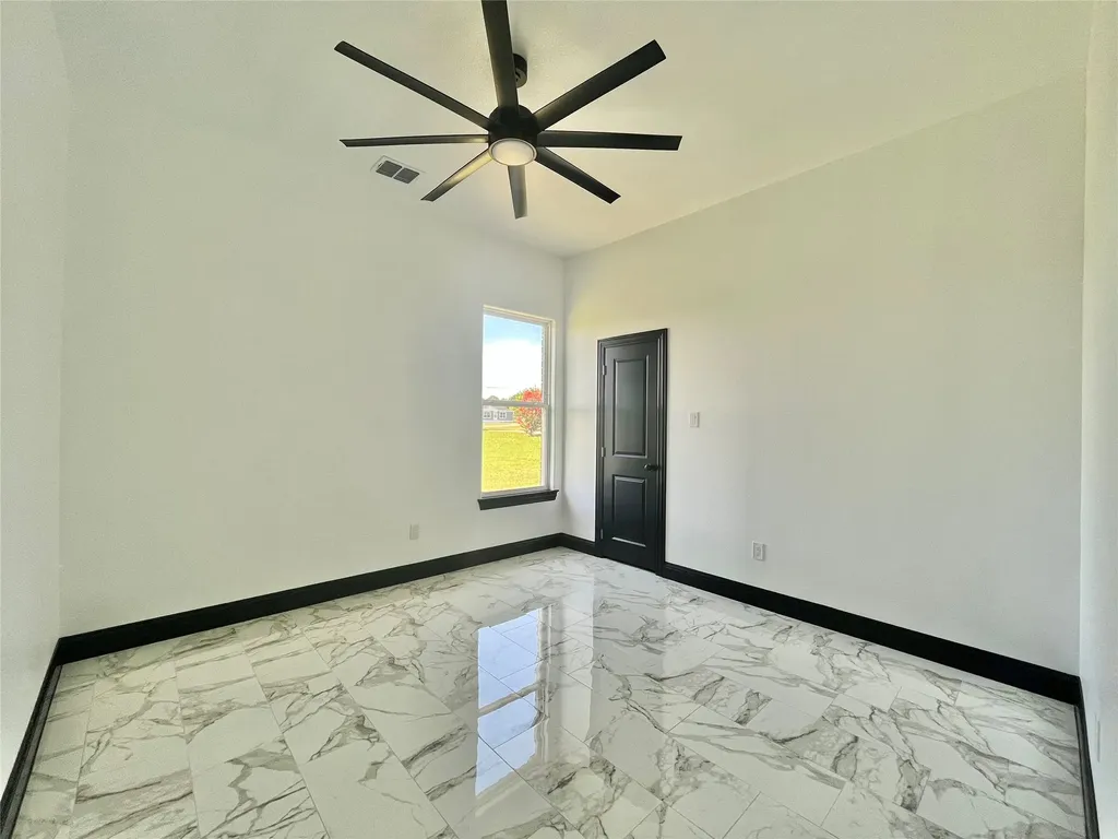 127 Valley Meadows Drive Springtown TX 76082