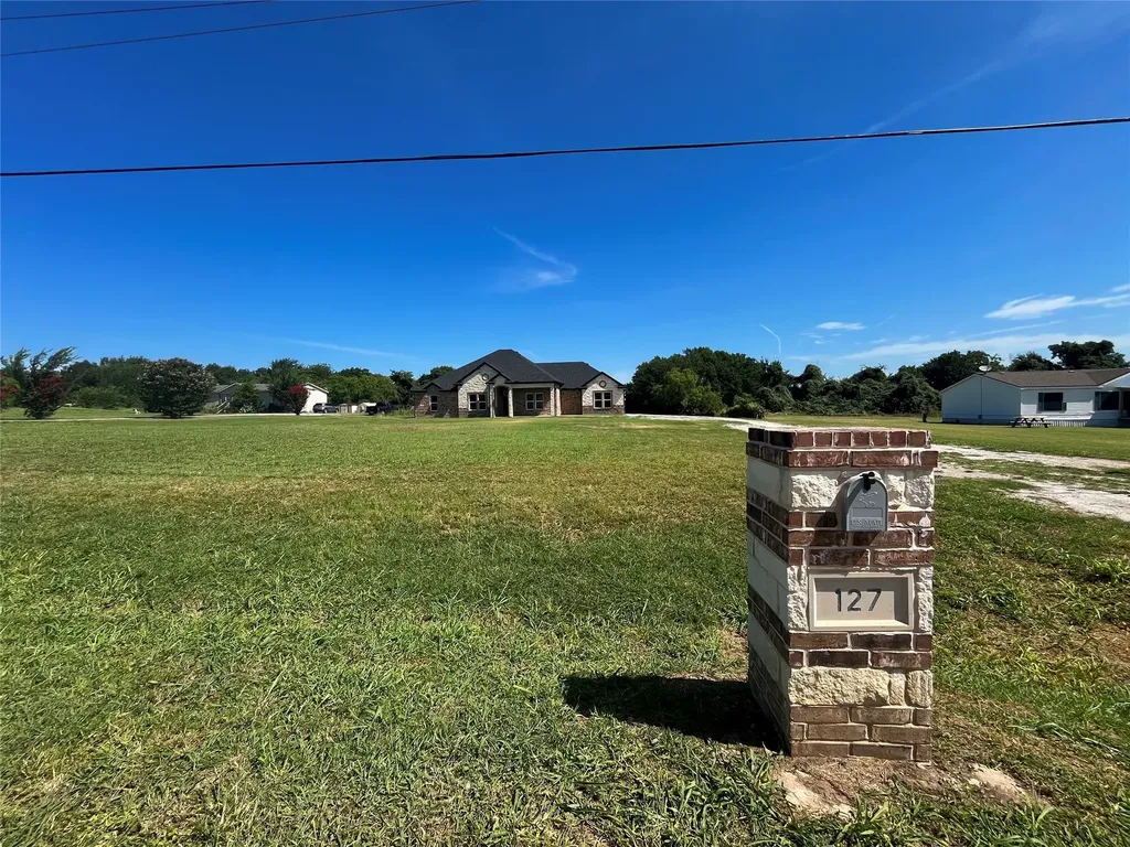 127 Valley Meadows Drive Springtown TX 76082