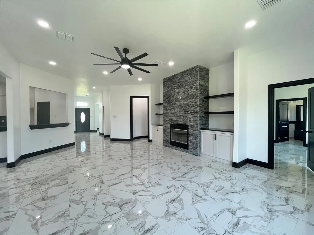 127 Valley Meadows Drive Springtown TX 76082