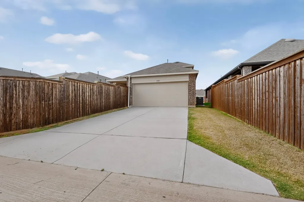 2285 Obsidian Drive Little Elm TX 76227