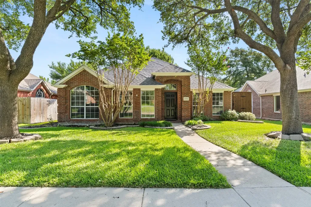 6721 Misty Hollow Drive Plano TX 75024