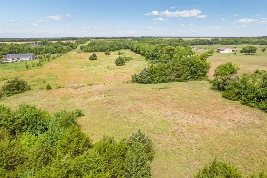 10843 E Line Road Trenton TX 75490