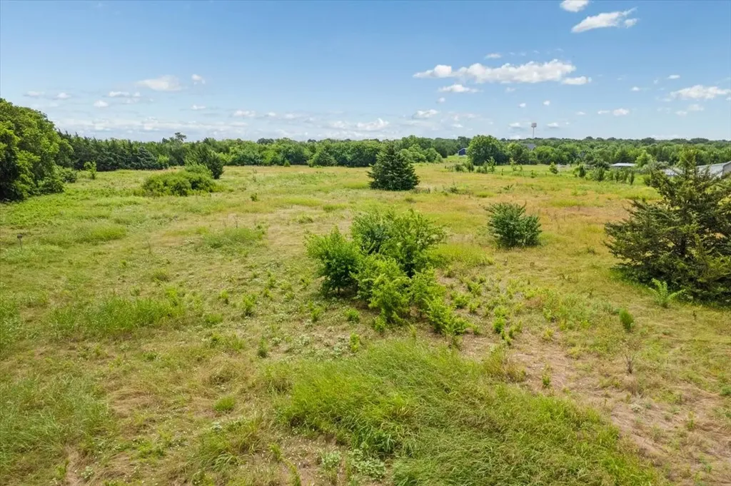 10843 E Line Road Trenton TX 75490