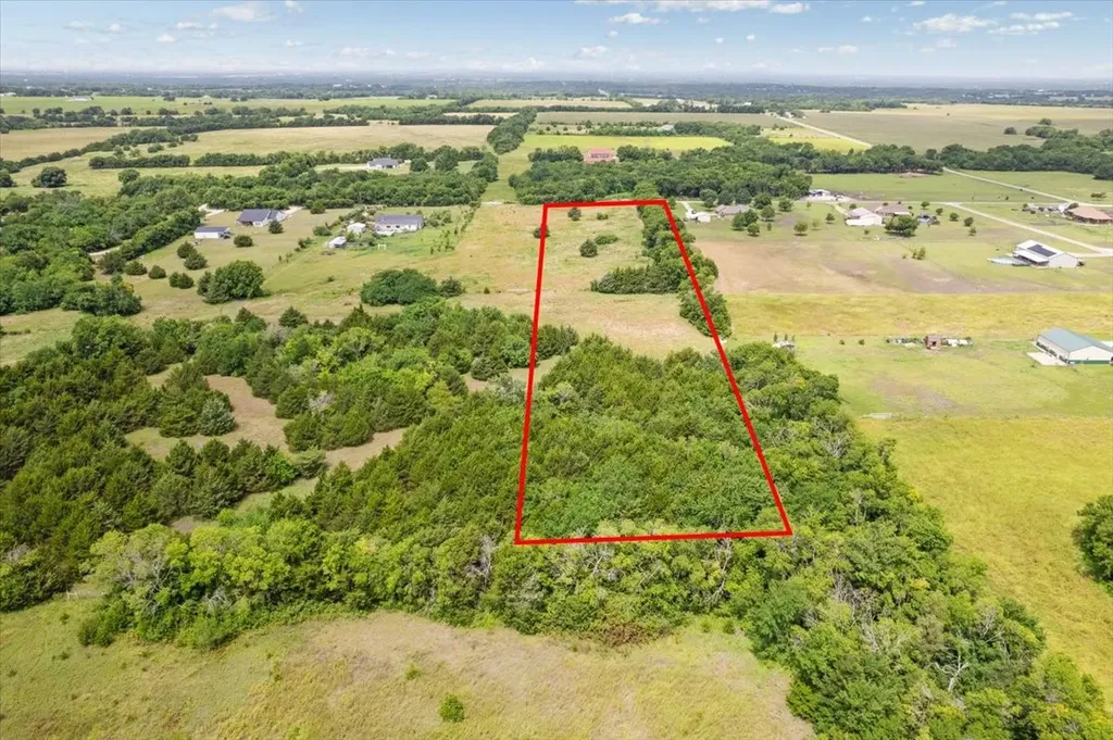 10843 E Line Road Trenton TX 75490