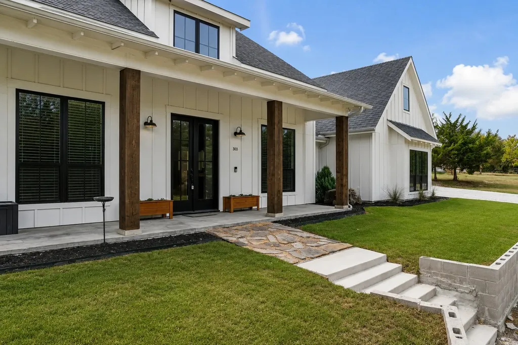 303 Cates Road Van Alstyne TX 75495