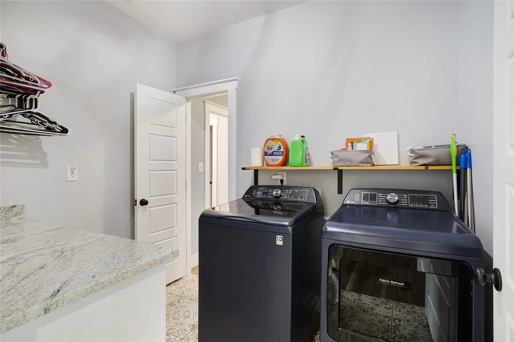 303 Cates Road Van Alstyne TX 75495