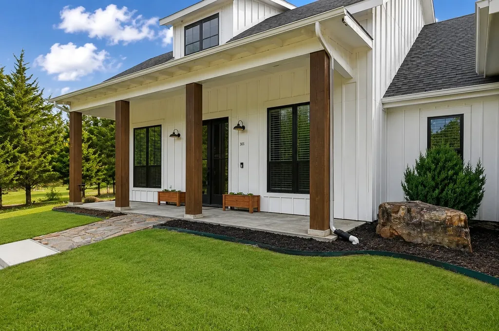303 Cates Road Van Alstyne TX 75495