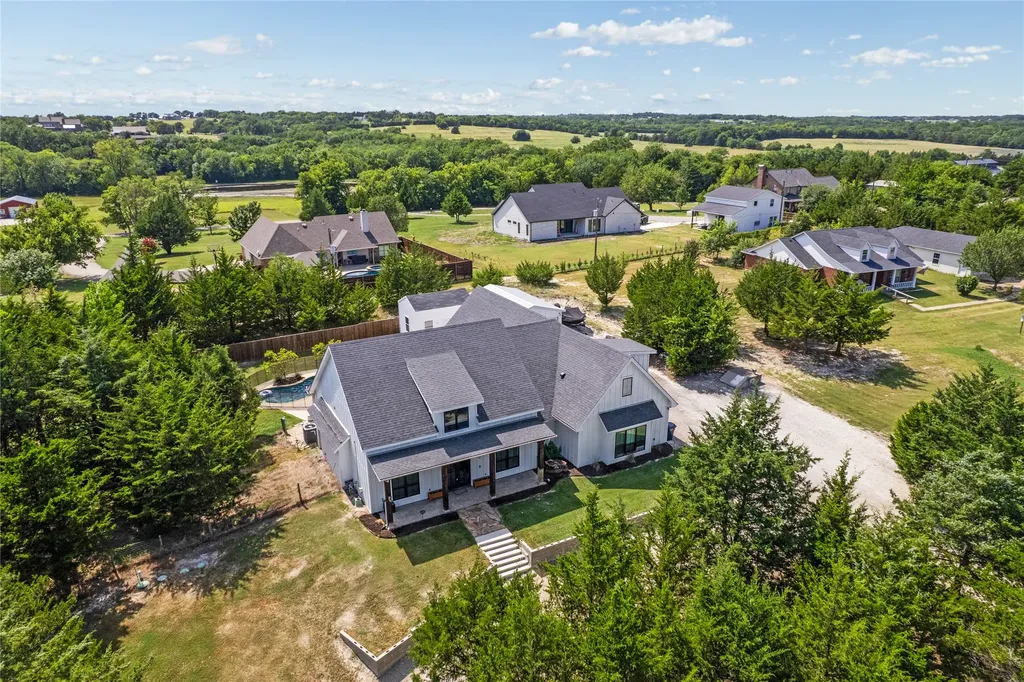 303 Cates Road Van Alstyne TX 75495