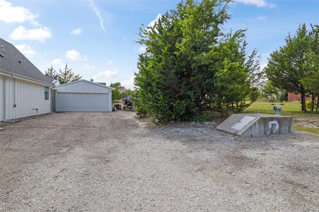 303 Cates Road Van Alstyne TX 75495