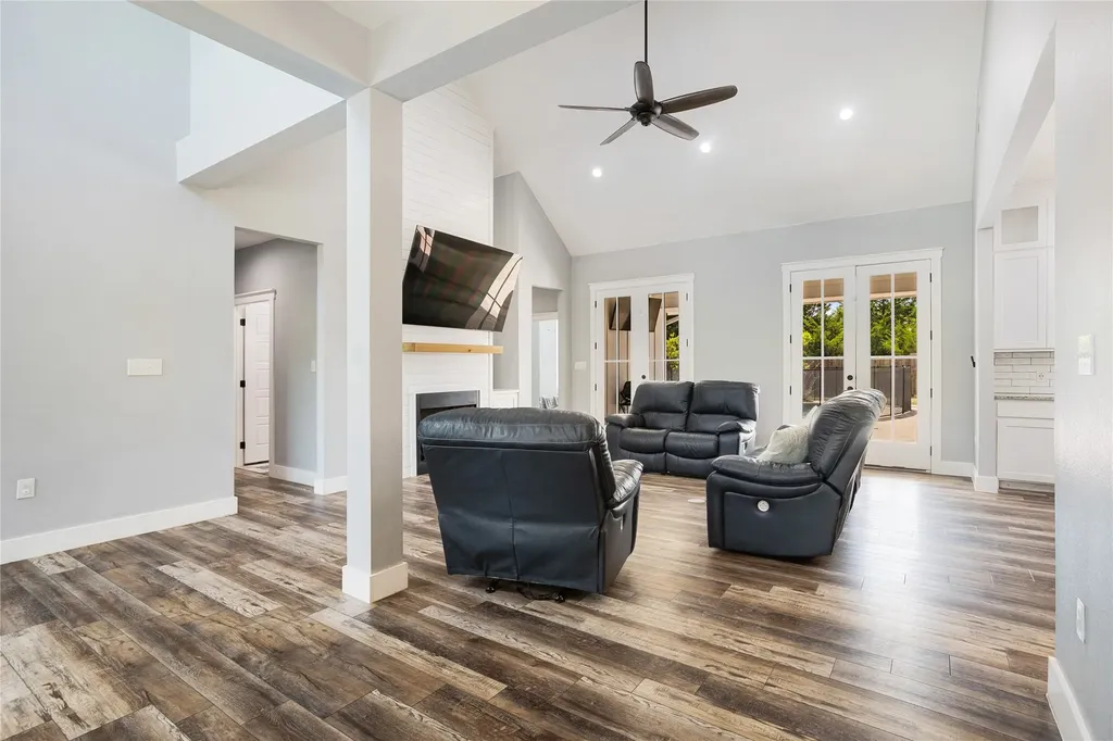 303 Cates Road Van Alstyne TX 75495