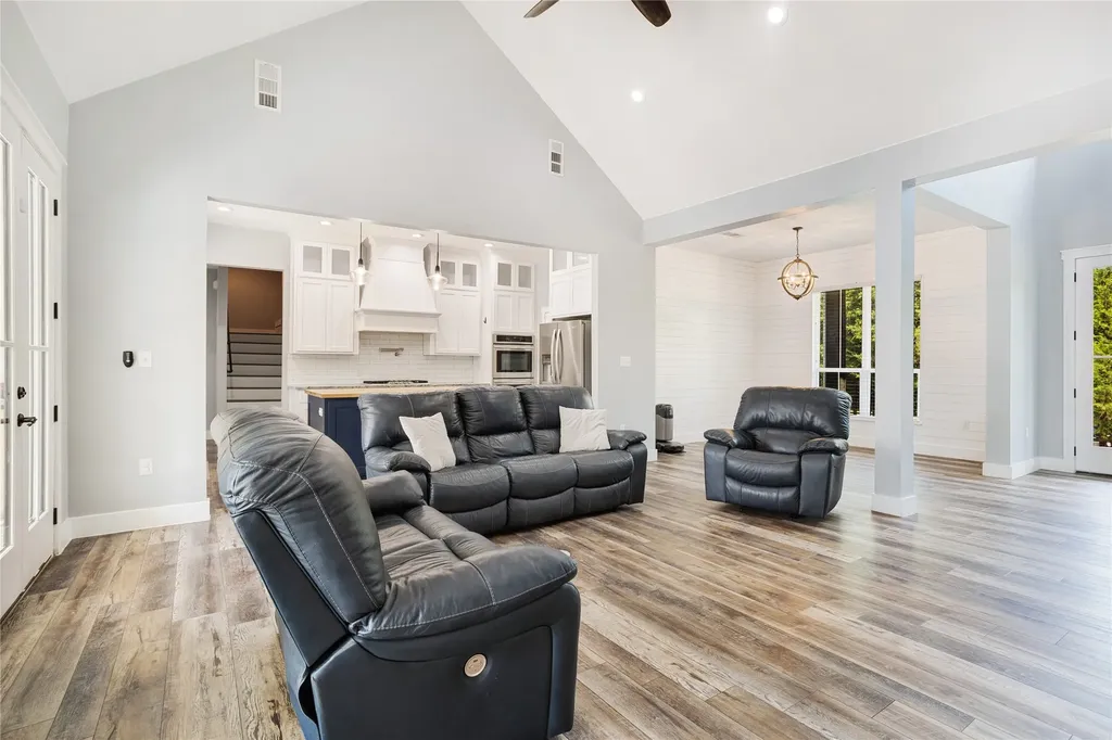 303 Cates Road Van Alstyne TX 75495