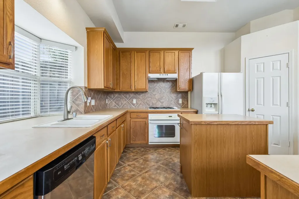 5536 Rock Canyon Road The Colony TX 75056