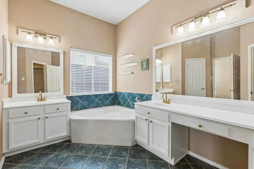 5536 Rock Canyon Road The Colony TX 75056