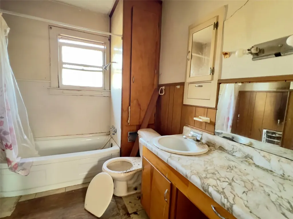 3831 Wilder Street Dallas TX 75215
