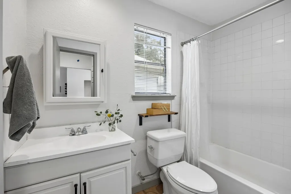 5631 Victor Street Dallas TX 75214