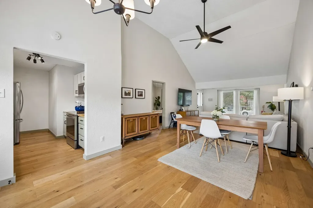 5631 Victor Street Dallas TX 75214