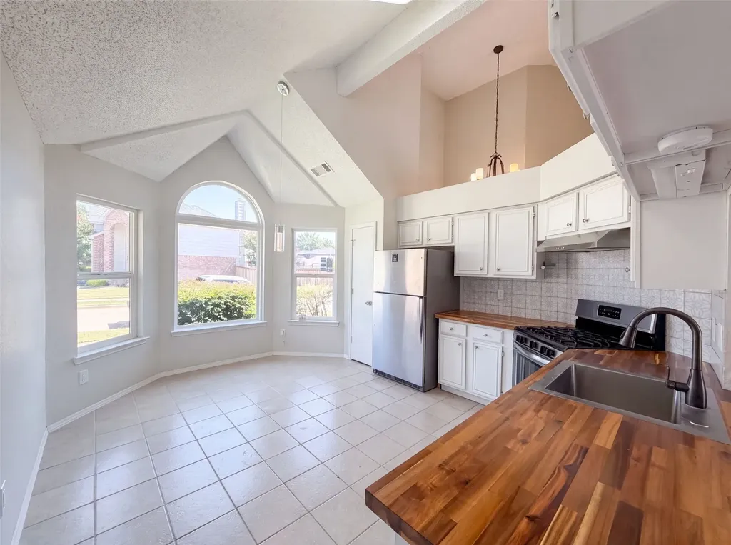 713 Lake Bluff Drive Flower Mound TX 75028