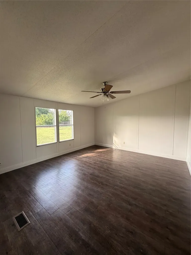 2517 Willow Oak Lane Burleson TX 76028