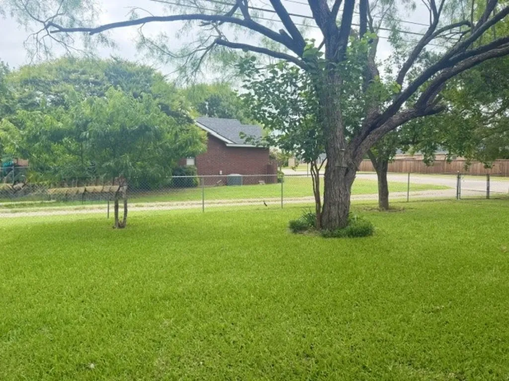 4504 Delwood Drive Brownwood TX 76801