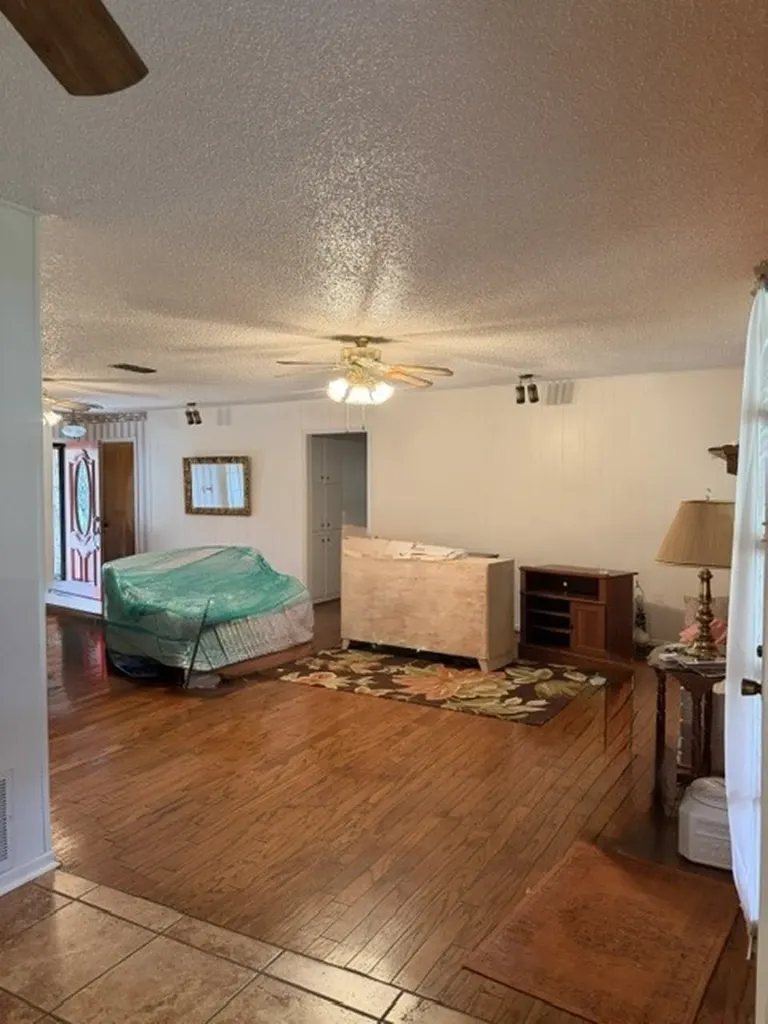 4504 Delwood Drive Brownwood TX 76801