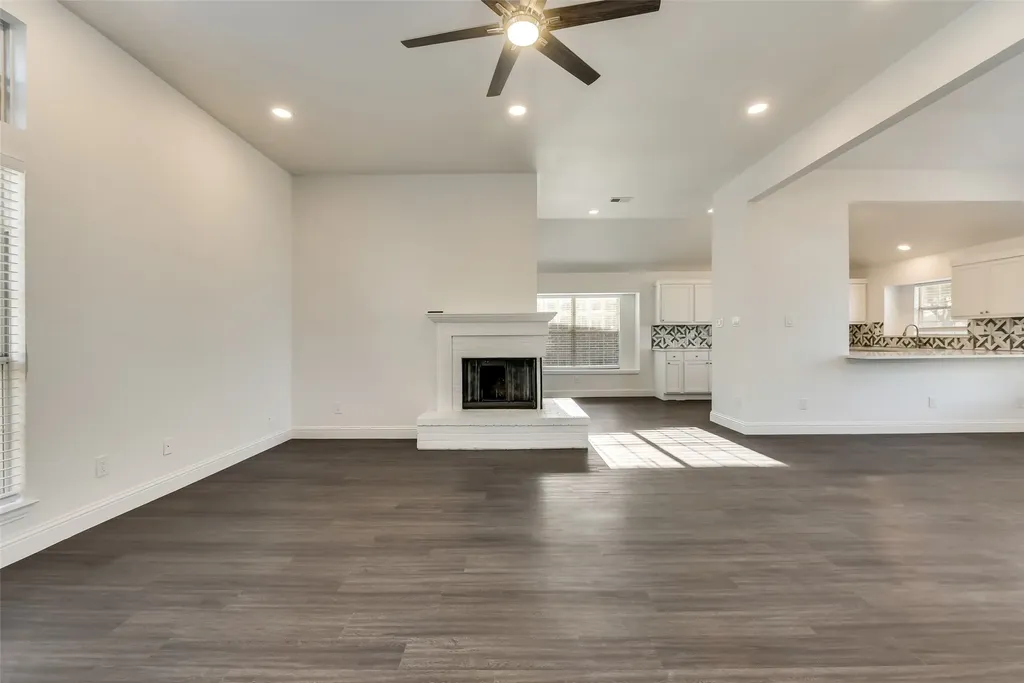 4165 Fryer Street The Colony TX 75056