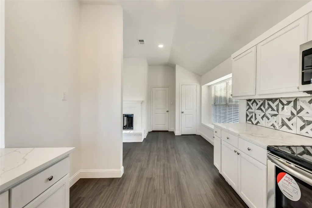 4165 Fryer Street The Colony TX 75056