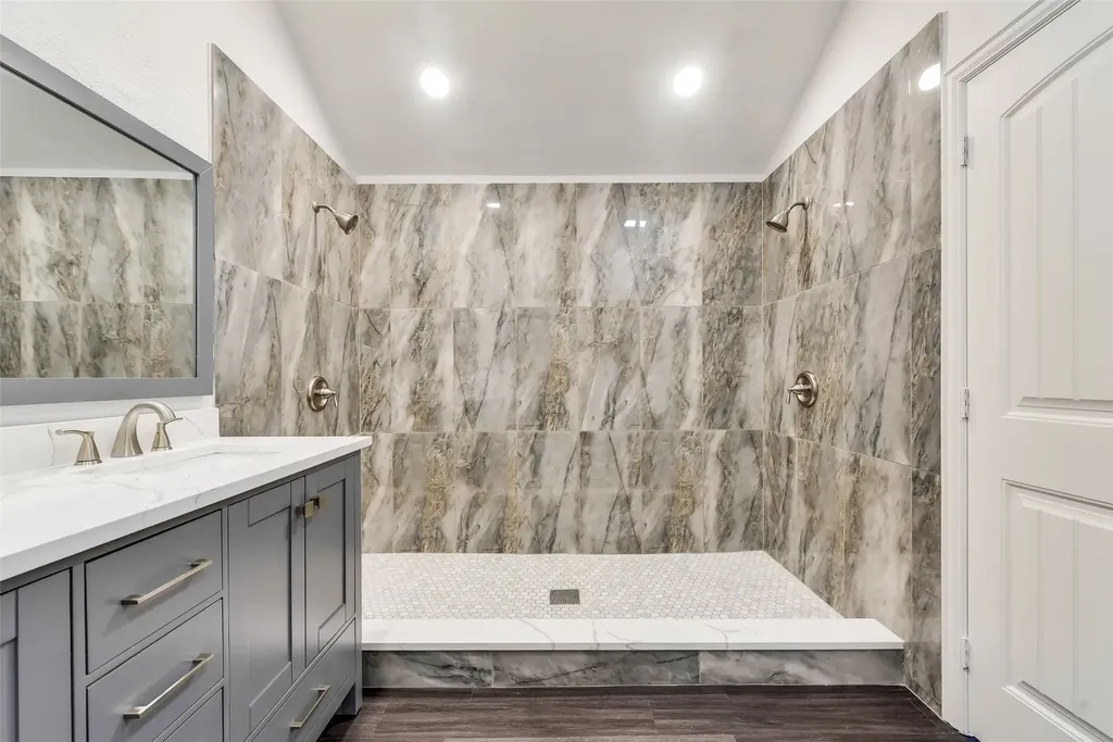 4165 Fryer Street The Colony TX 75056