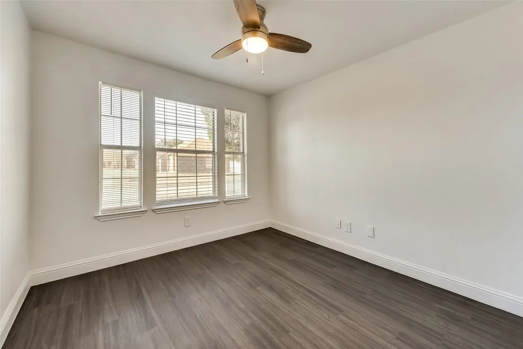 4165 Fryer Street The Colony TX 75056
