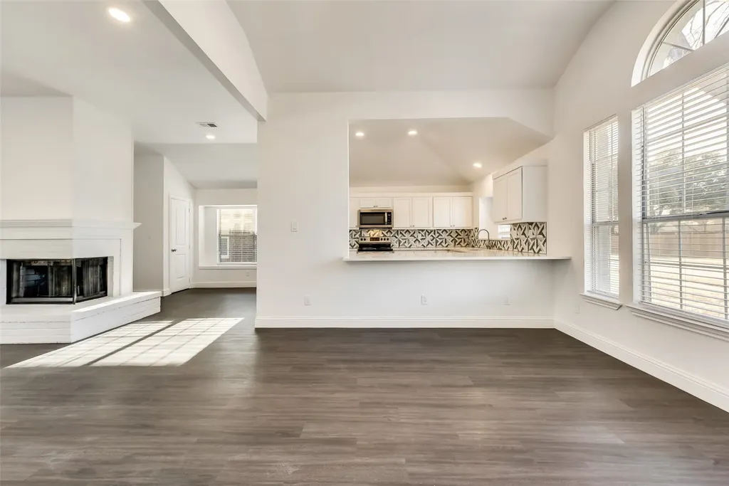 4165 Fryer Street The Colony TX 75056