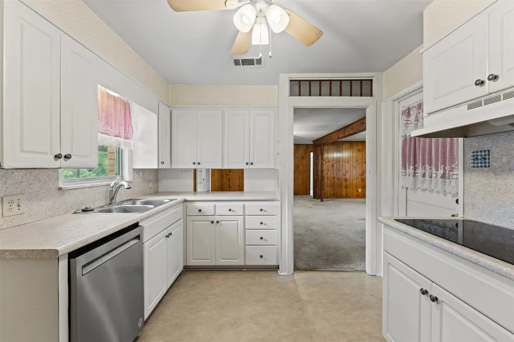 5700 Westlawn Drive Waco TX 76710